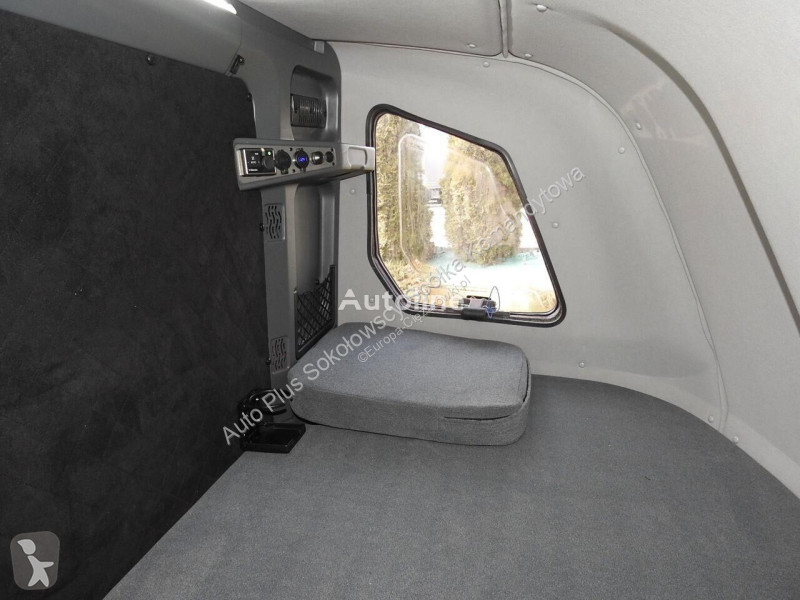 Furgoneta Iveco DAILY NOWY 35S18 CONNECT...