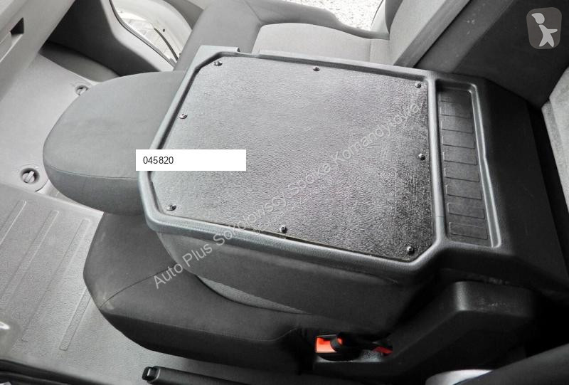 Autoutilitară Volkswagen CRAFTER  PLANDEKA 10...