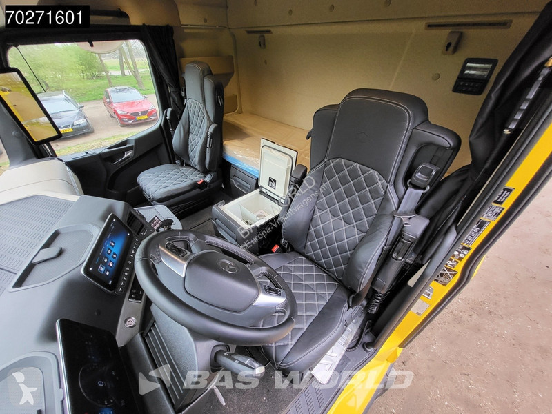 Camion Mercedes 4158 8X4 Miller Industries...