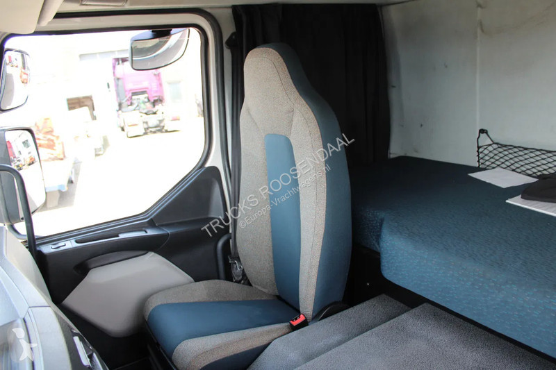 Vrachtwagen Volvo 280 + 19 T + LIFT + EURO 6 +...