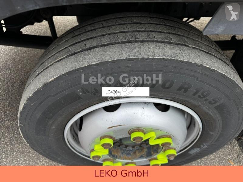 Kamion Iveco 120 E 18