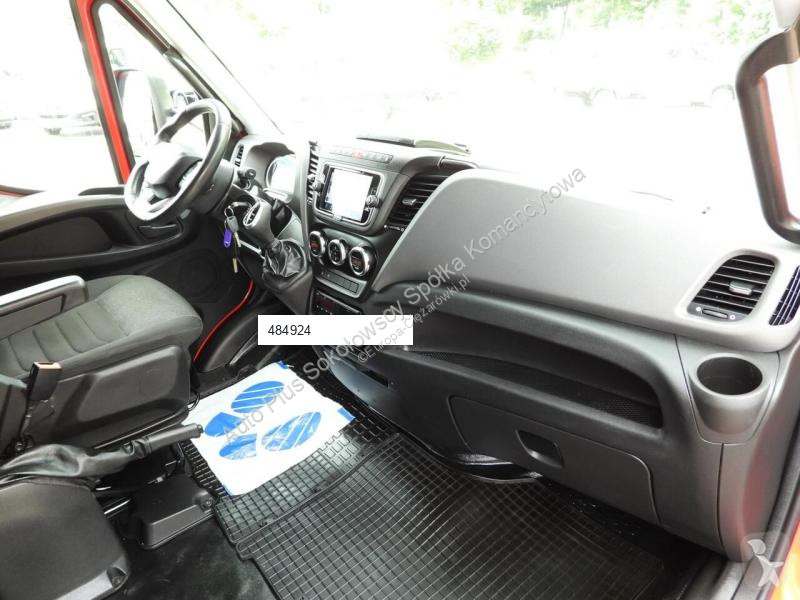 Véhicule utilitaire Iveco DAILY 35S21 PLANDEKA...