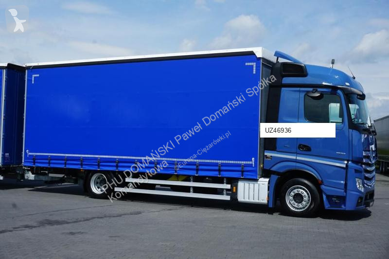 Kamion s návěsem Mercedes / TANDEM
