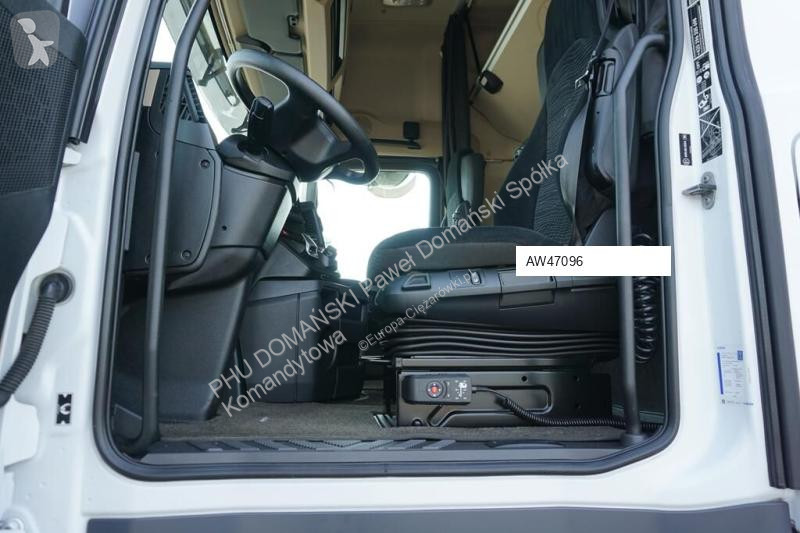 Kamion s návěsem Mercedes / TANDEM
