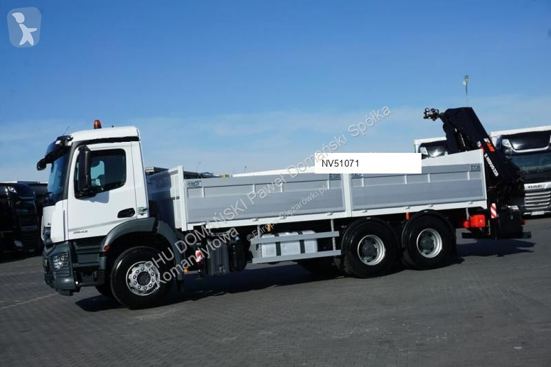 Camion Mercedes 228 E – 4
