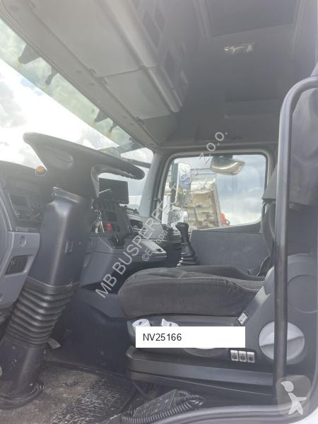 Vrachtwagen Mercedes 1829 18 europalet