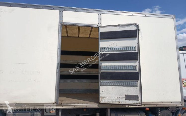 شاحنة Iveco
