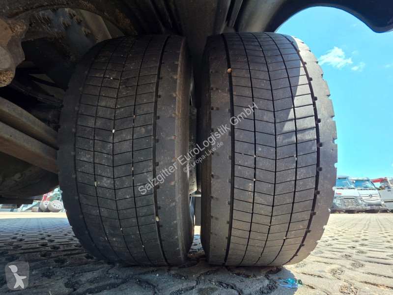 شاحنة Volvo 320 / Ladebordwand