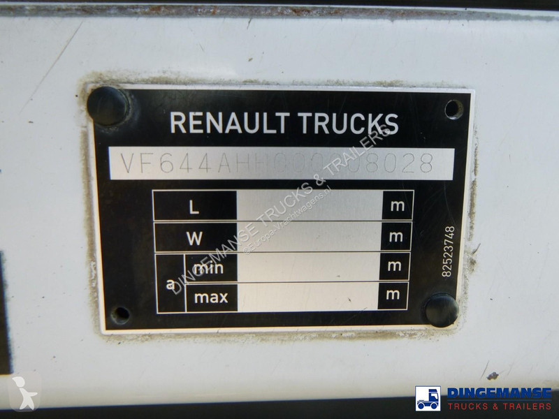 شاحنة Renault 270 4x2 fuel tank 13.7 m3 / 4 comp