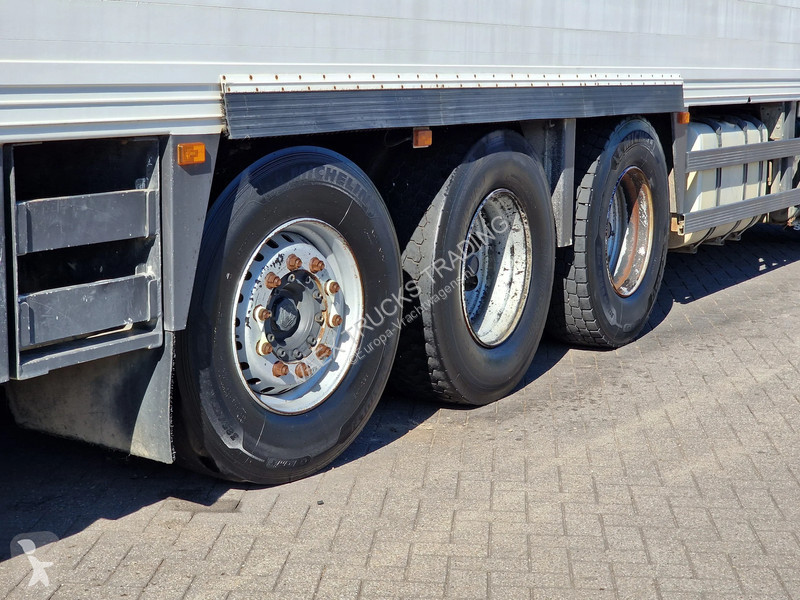 شاحنة Scania P400 8x4*4 - 2/3 deck livestock...