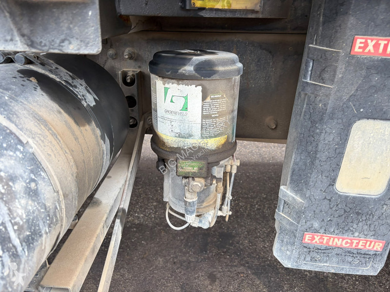 Kamion Volvo 380 6x4 Marrel Kipper