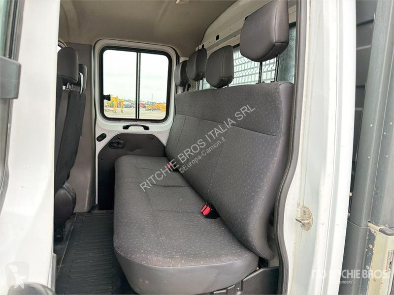 Kamion Opel Crew Cab Flatbed Truck