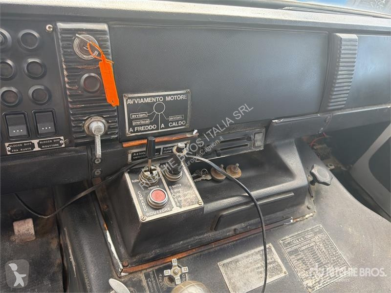 Camion Astra 1 4x2 Mixer Truck