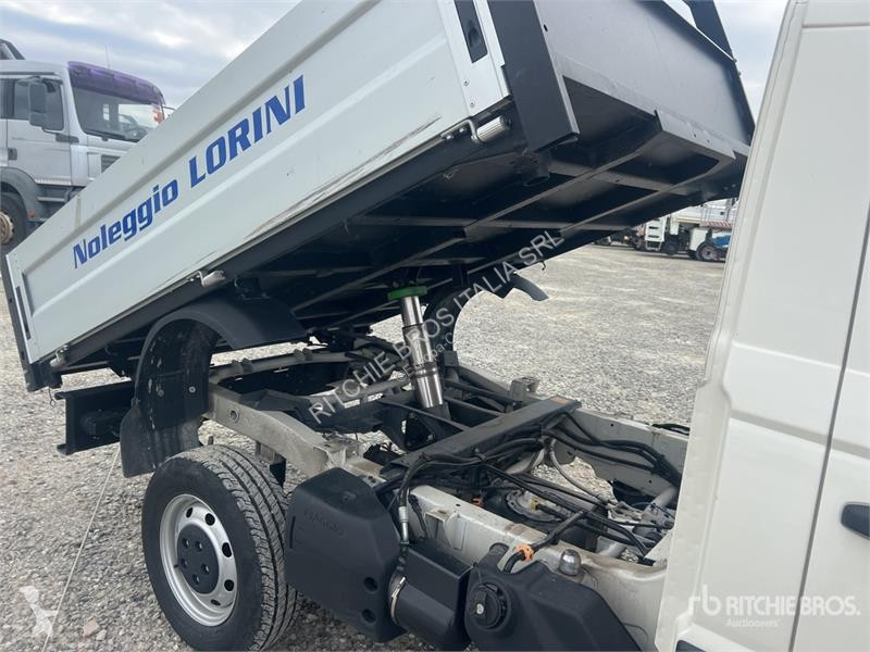 Camion Piaggio NP6 Flatbed Dump Truck