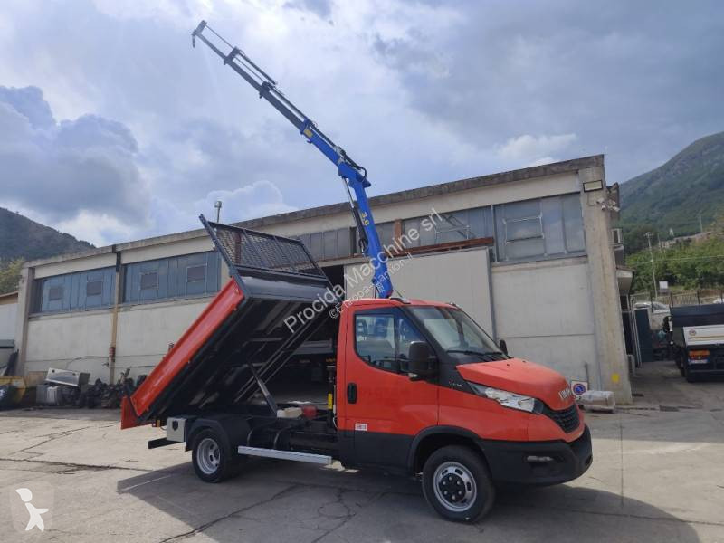 Véhicule utilitaire Iveco 35C14