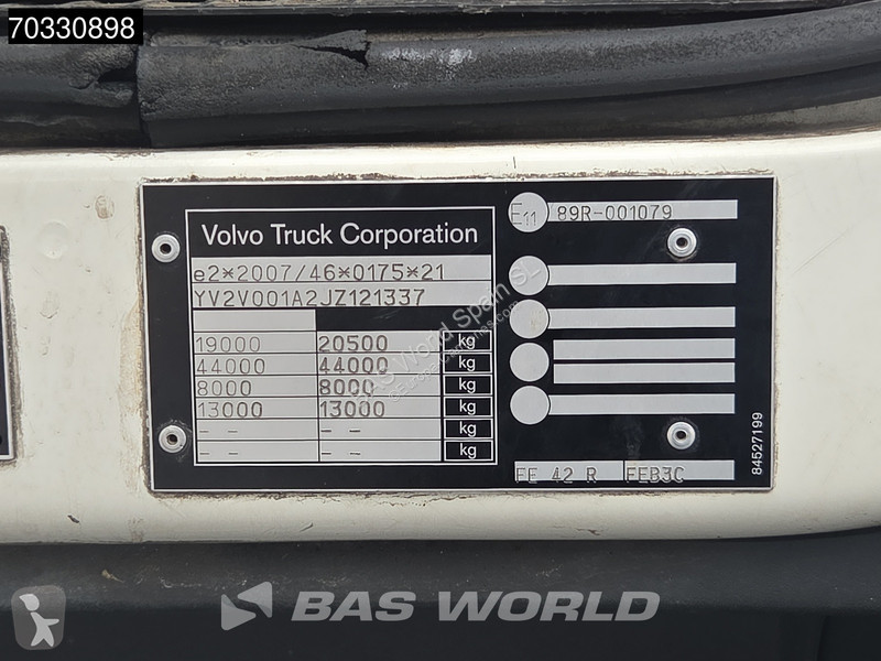 Volvo 320 4X2 20.5 Tonelades 1500kg plataforma...