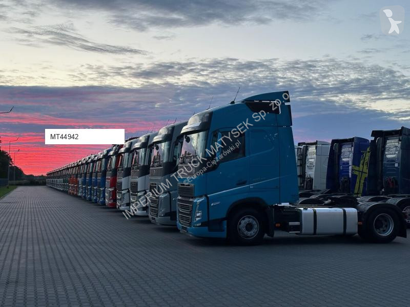 Camião Mercedes ACTROS 3336