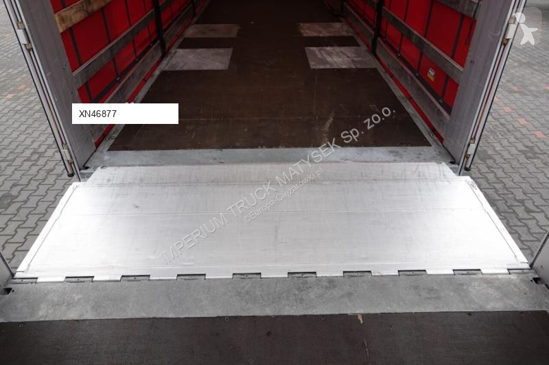Kamion s návěsem  Camion rideaux coulissants +...