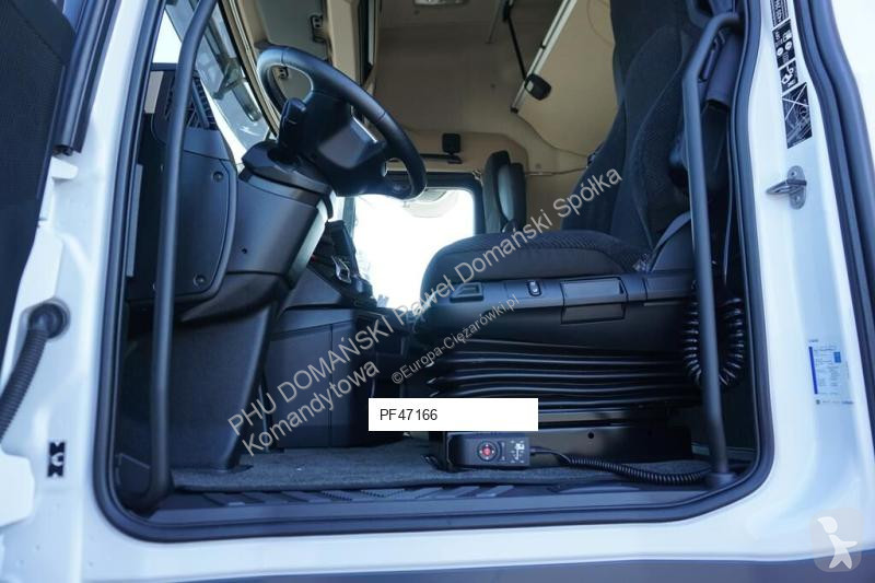 Kamion s návěsem Mercedes / TANDEM
