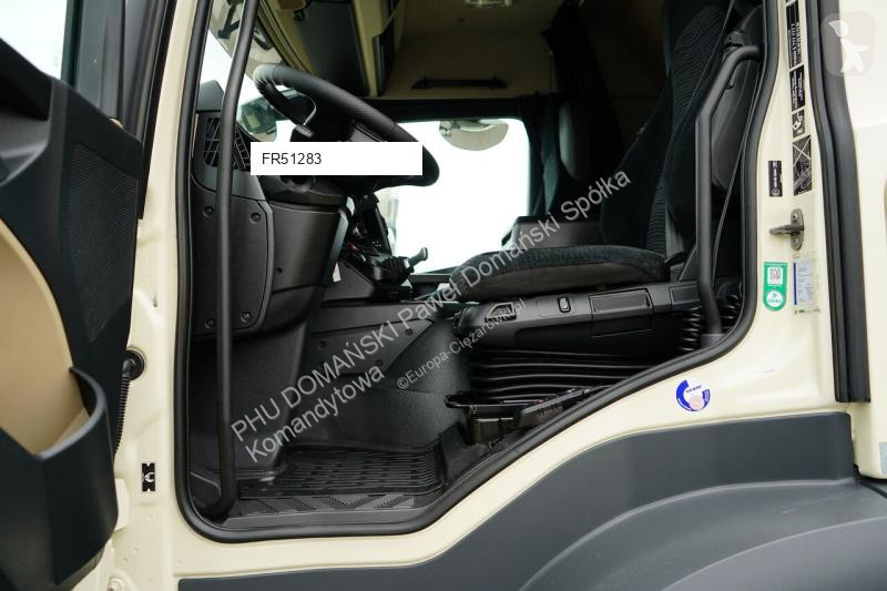 شاحنة Mercedes / TANDEM