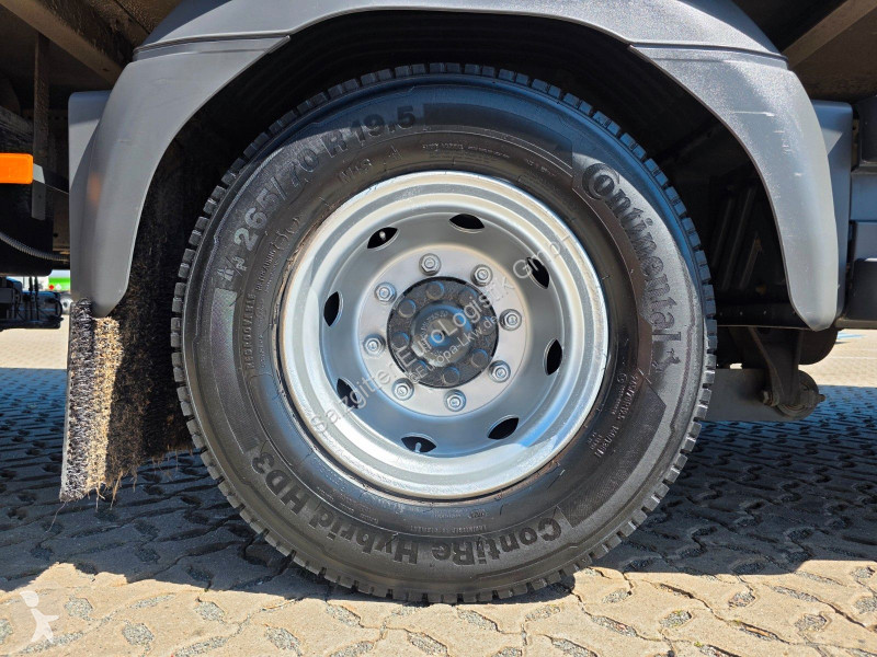 شاحنة Mercedes 1221 / Ladebordwand