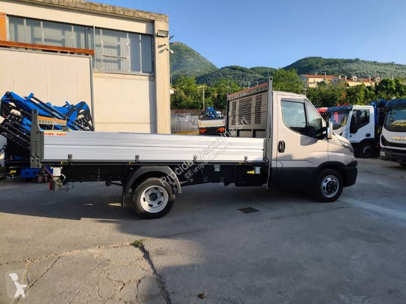 شاحنة Iveco