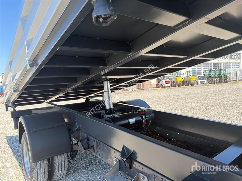 Iveco 35C13 Dump Truck truck
