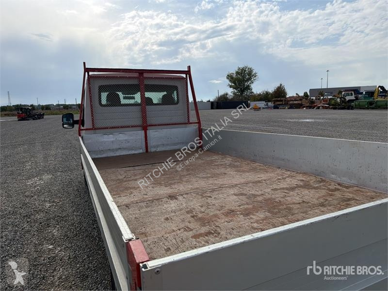 Volkswagen CRAFTER 35 Flatbed Truck truck