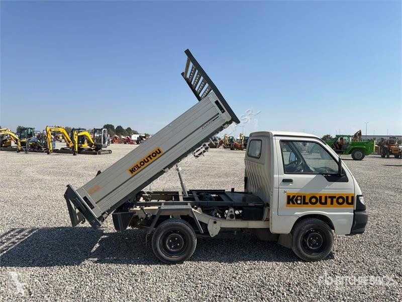 Piaggio Dump Truck truck