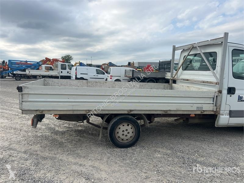 Camion Iveco 29L9 Flatbed Truck
