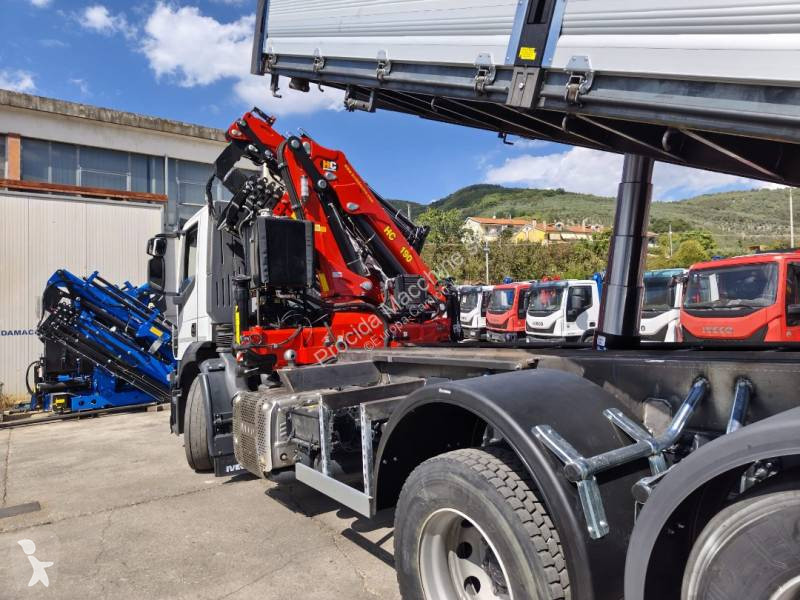 Iveco AD 260 S 31 X/P truck