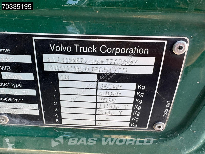 Camion Volvo 460 6X2 700cm platform...