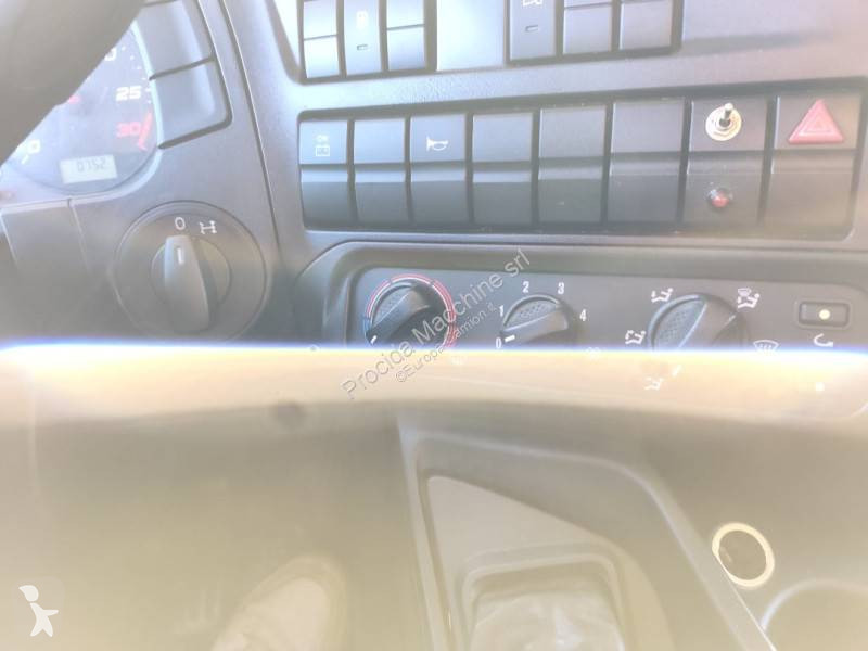 Kamion Iveco AD 260 S 31 X/P
