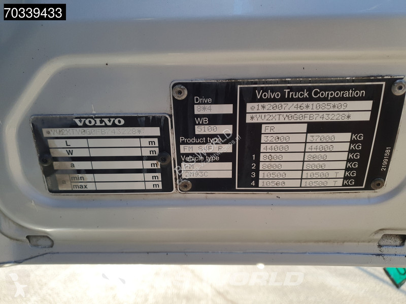 Kamion Volvo 460 8X4 HIAB 322EP-5 HIDUO Crane...