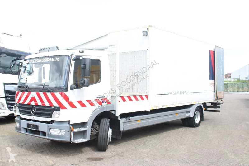 Kamion Mercedes 1218 + EURO 5 + manual