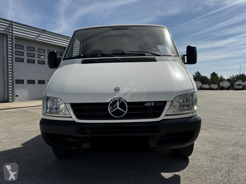 Užitkové vozidlo Mercedes  Citerna para ADBLUE