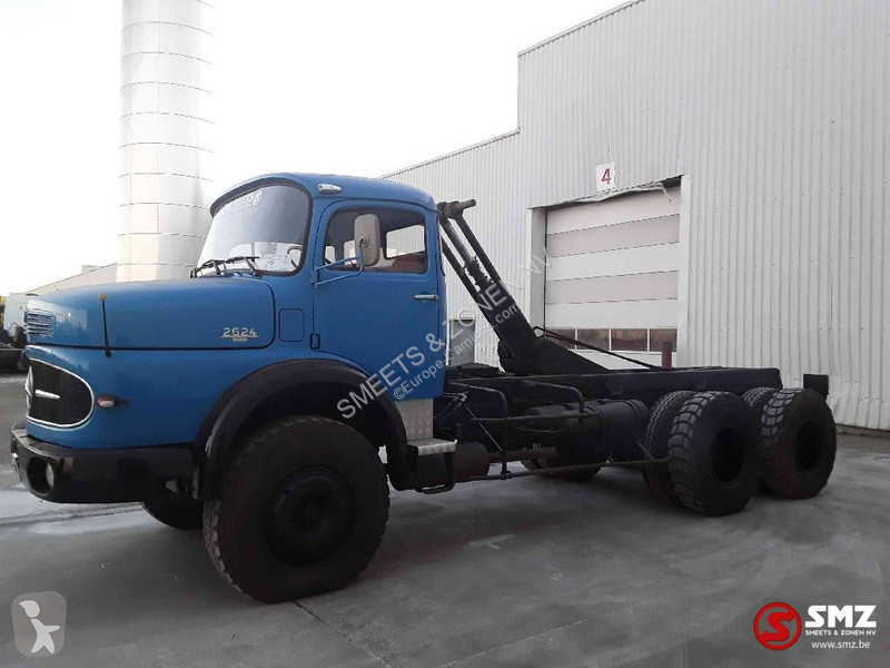 Camion Mercedes LAK Restauriert