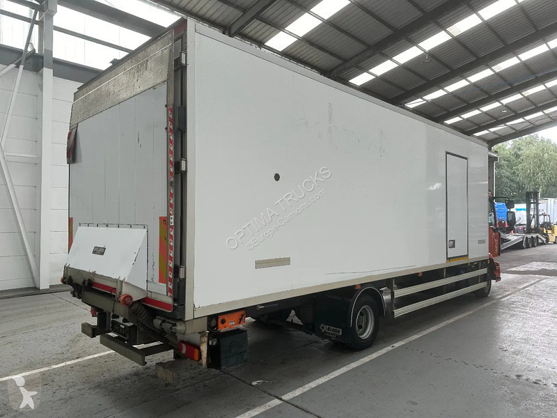 Vrachtwagen Renault D 12 220 / 264728 km