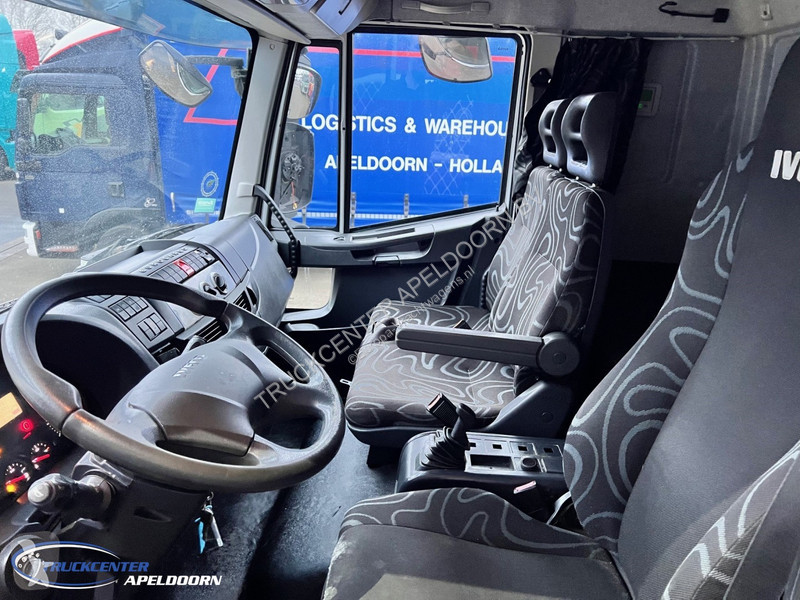Kamion Iveco 150E28 175,650 km, AC, 3 seats,...