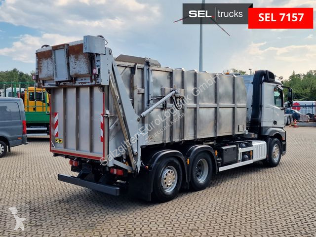 Kamion Mercedes 2545 /für Tierkadaver / mit Waage