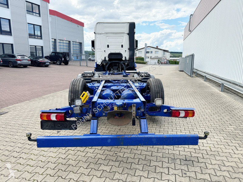 Kamion Mercedes Actros 2540 L 6x2 Actros 2540 L...