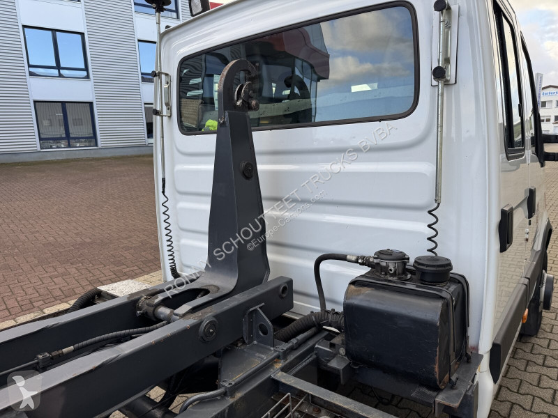 Kamion Iveco Daily 70C14D 4x2 Doka Daily 70C14D...