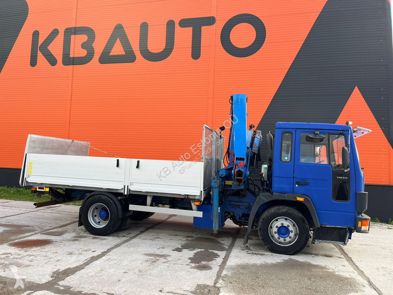 Kamion Volvo FL 608 4x2 PK 8200 / BOX L=4249 mm