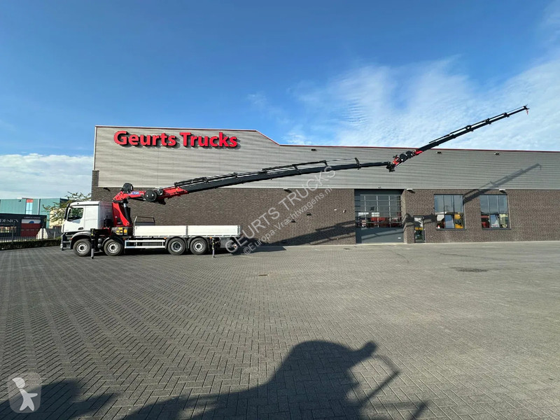 Kamion Mercedes 3251 8X2 + HMF 7020-K7 FJ...