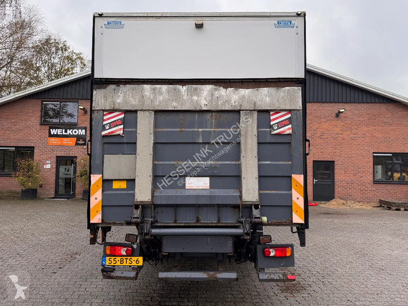 Vrachtwagen Volvo 280 7.8M Side...