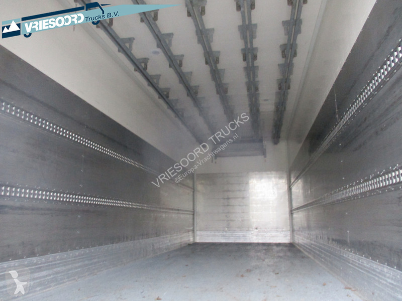 Kamion MAN 18.400. With meatrails