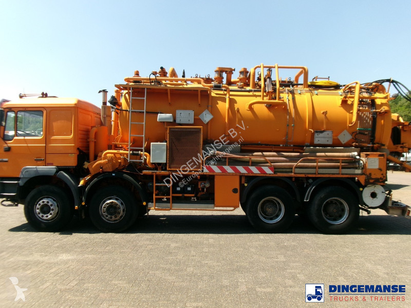 Camion MAN 8x4 Euro 2 vacuum tank ADR 15 m3 / 2...