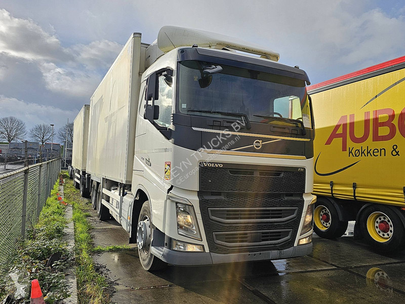 Camion Volvo 500 Meatrails,Chereau,TK