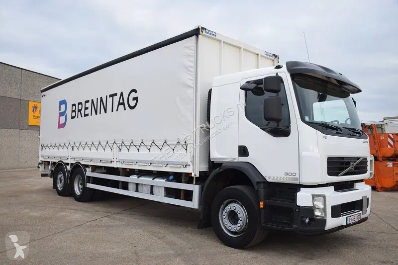 Camion Volvo 300