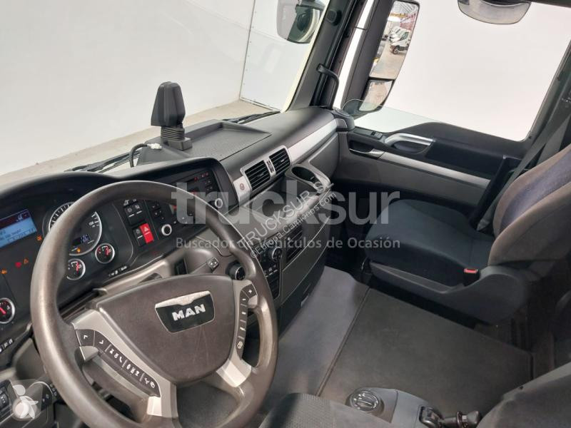 Camion MAN 35.400 8X2*6
